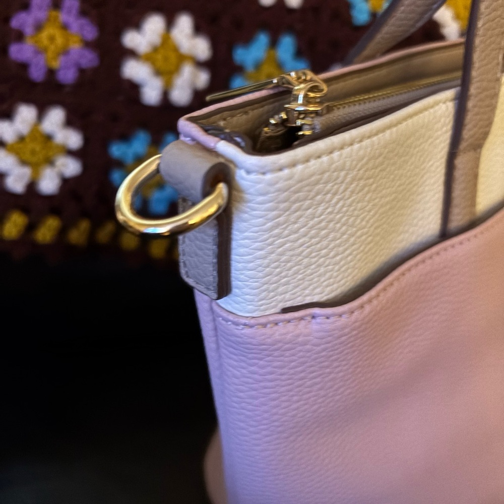 Anne Klein, Pink and white Tote Bag. - Picture 7 of 14